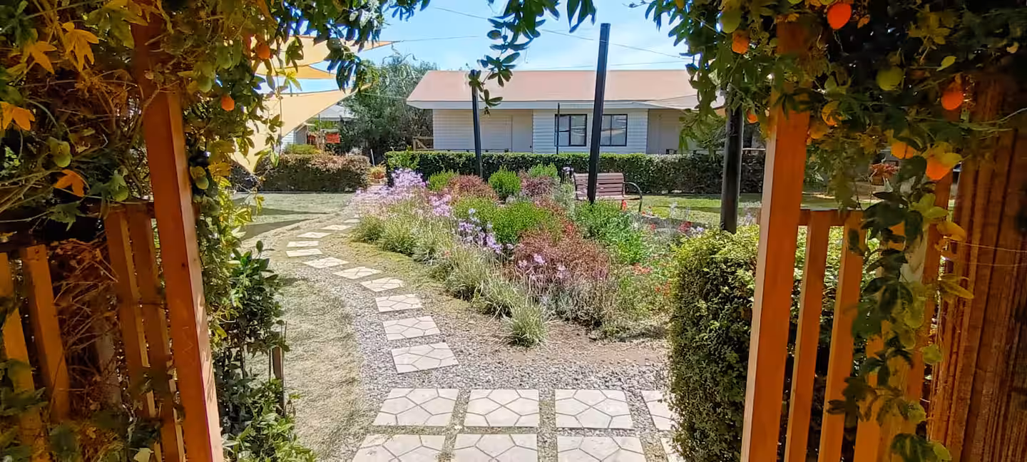 Cabañas y piscina en Rancho Carmelitas, Pullally, Papudo